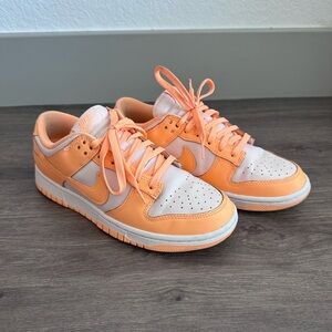 Nike Dunk Low Peach Cream
